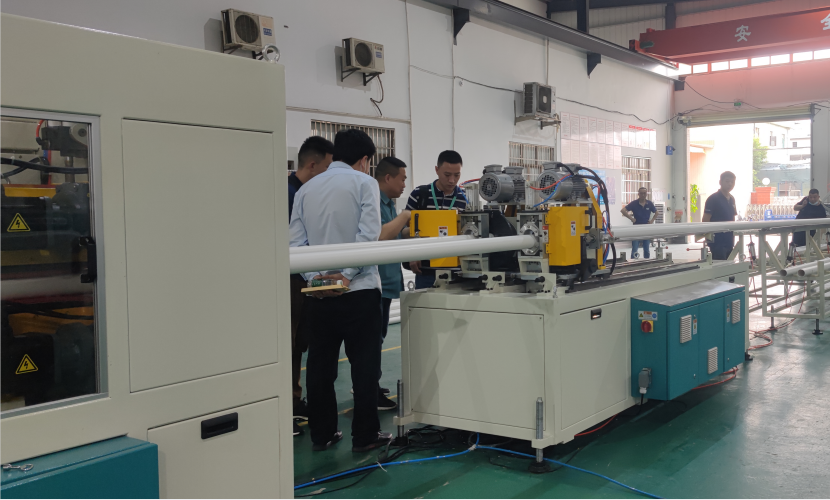 G Series PVC Duo Sta High Speed ​​& High Efficiency Pipe extrusionem Lineam (PVC-U 75G-2)