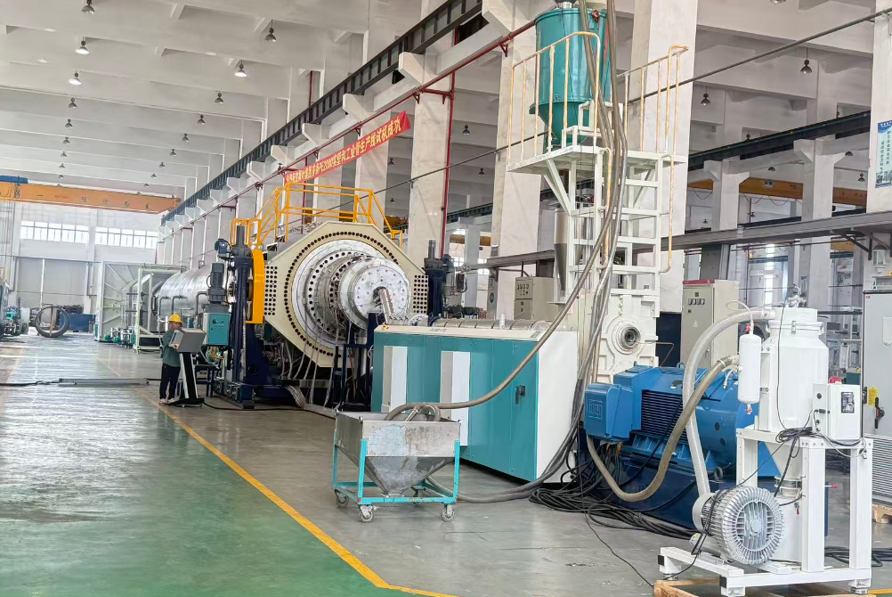 Clavis puncta pro Satus Equipment et Productio Technologiae PE Pipes cum magnis diametris supera 2000mm