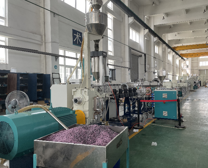 PE PPR three-layers co-extrusio pipe extruder pii core pipe equipment